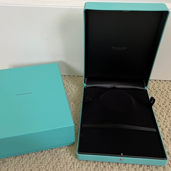 Tiffany & Co Blue Leather Necklace Jewelry Empty Display Presentation Case + Box - Picture 6 of 16